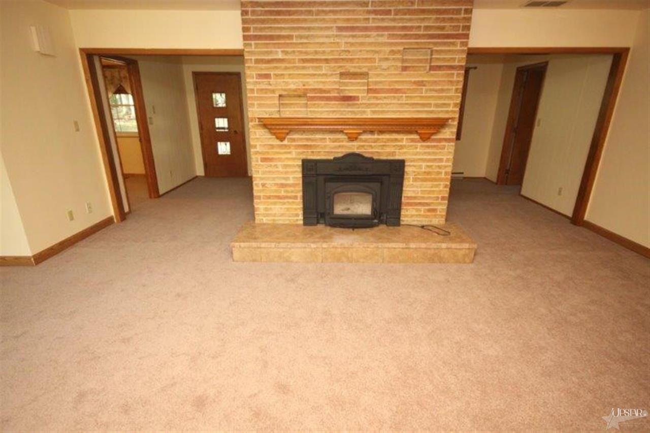 2215 Beineke Road Fort Wayne, IN 46808 - Photo 7 of 15