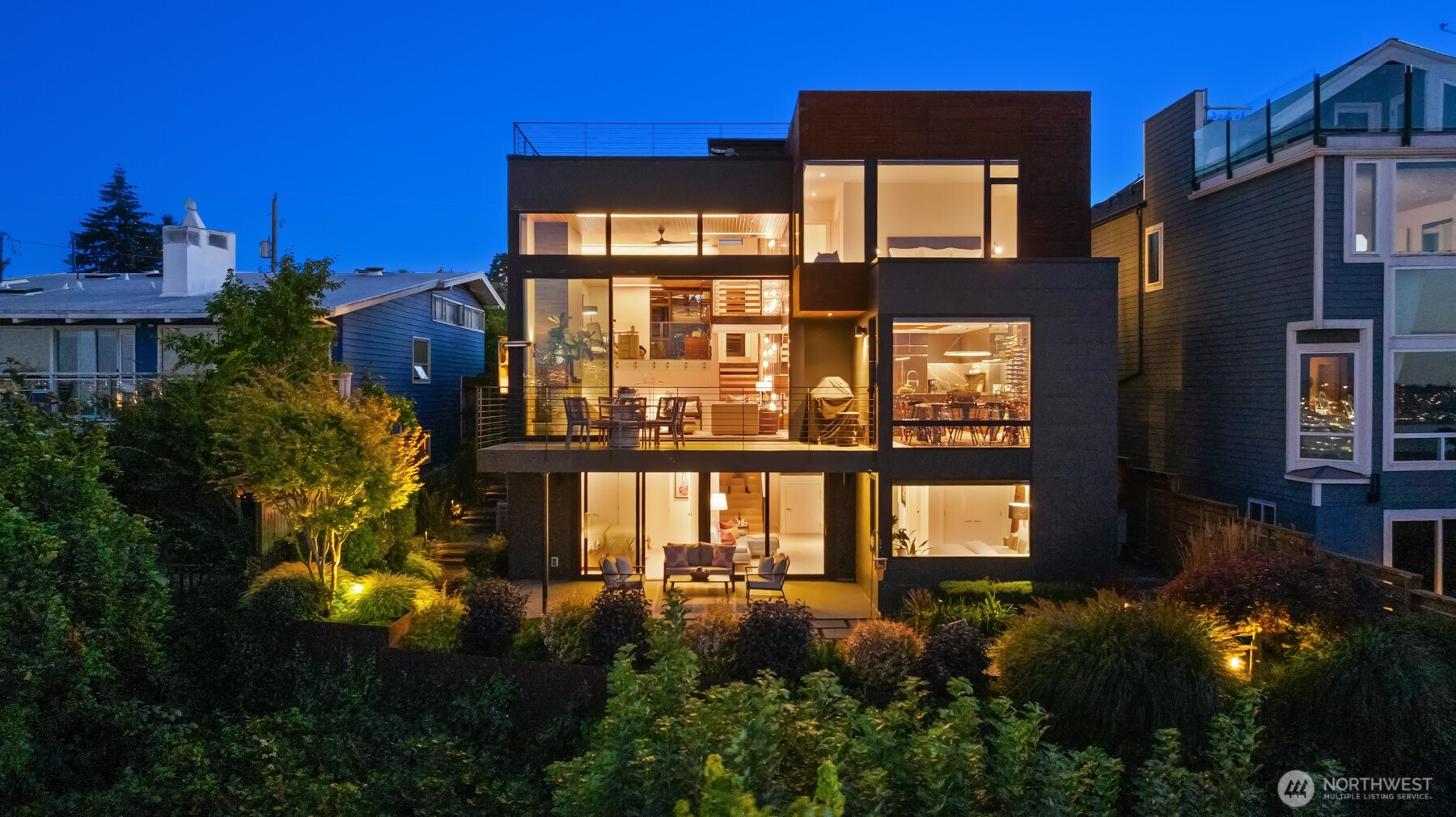 1502 Palm Avenue Southwest Seattle, WA 98116 - Photo 38 of 40 Gallery Image 38