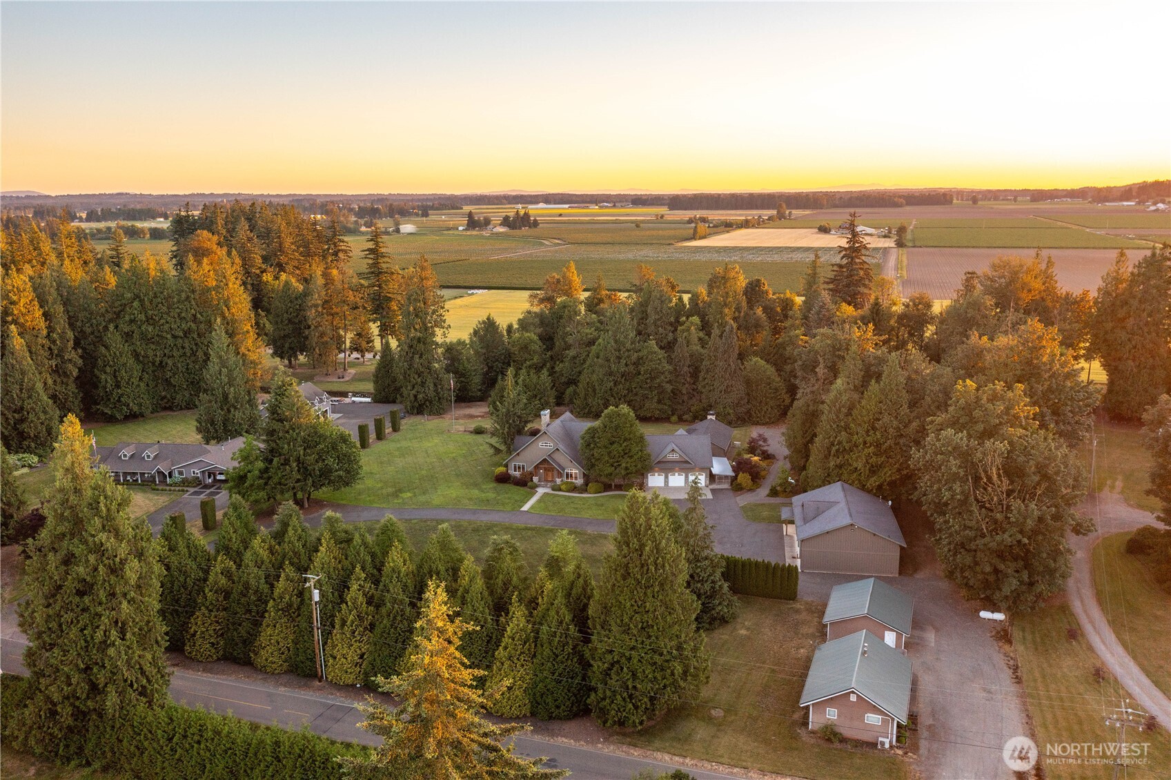 8751 Weidkamp Road Lynden, WA 98264 - Photo 2 of 40