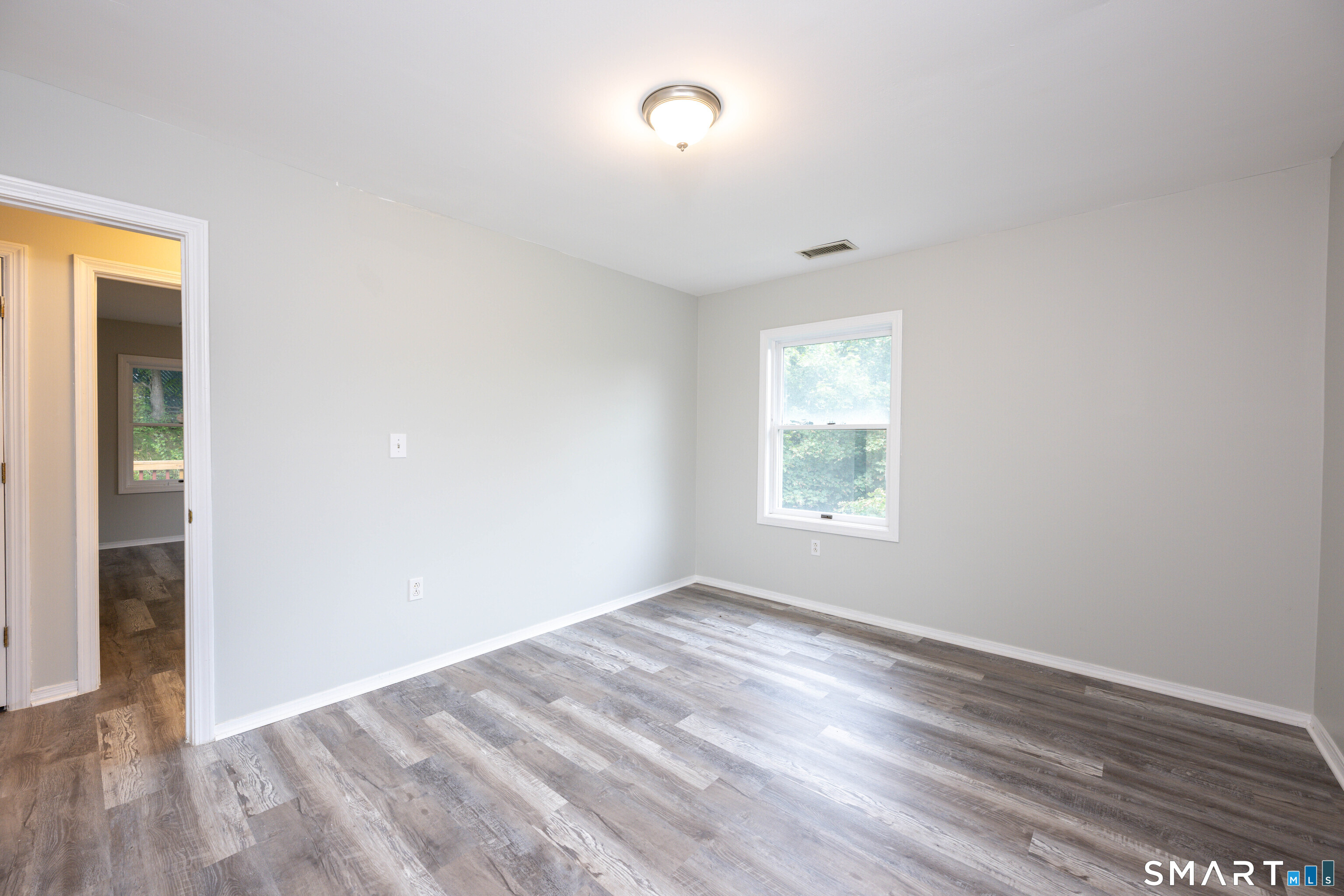 799 Foxon Road East Haven, CT 06513 - Photo 8 of 16 Gallery Image 8