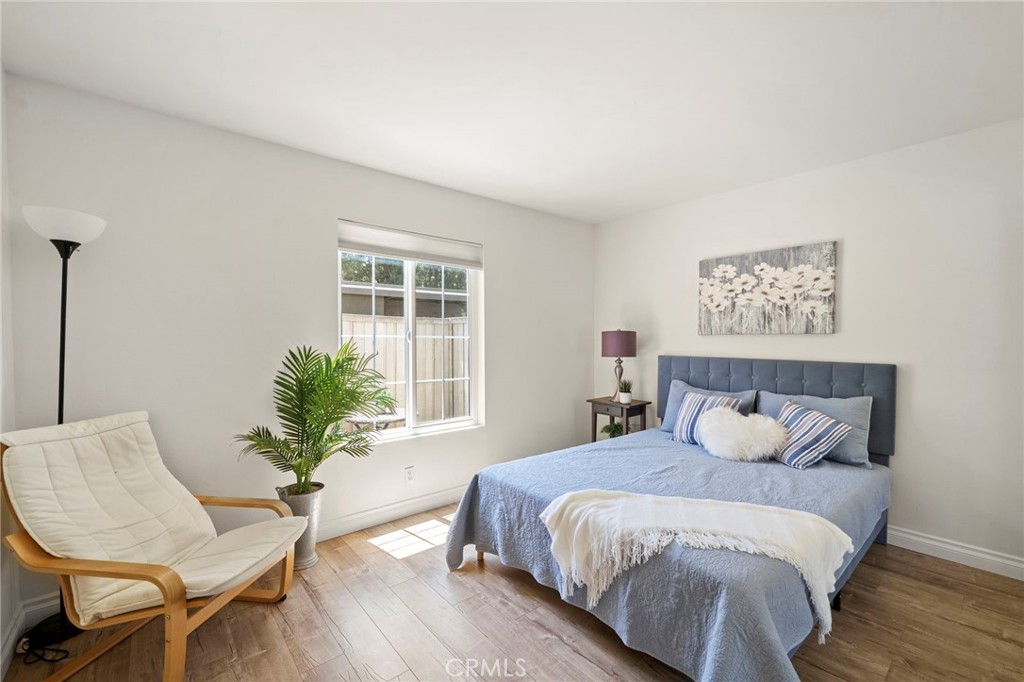 63 Streamwood Irvine, CA 92620 - Photo 21 of 36 Secondary bedroom