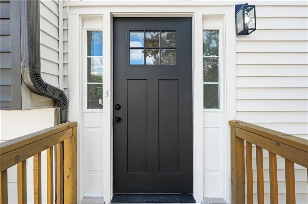 2704 Field Spring Drive Lithonia, GA 30058 - Photo 2 of 20