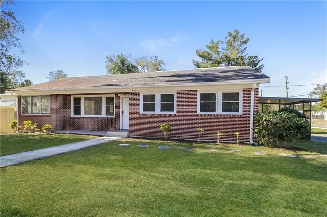 $1,930 | 840 North Florida Avenue, Deland, FL 32720