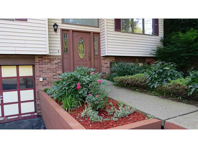 322 Byron Road Pittsburgh, PA 15237 - Photo 2 of 25 Exterior Front.