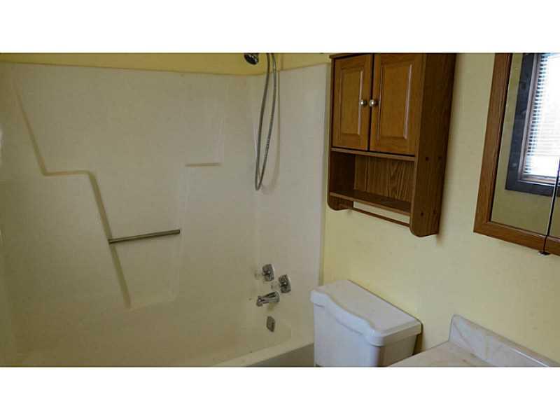 322 Byron Road Pittsburgh, PA 15237 - Photo 14 of 25 Master Bath/Spa.