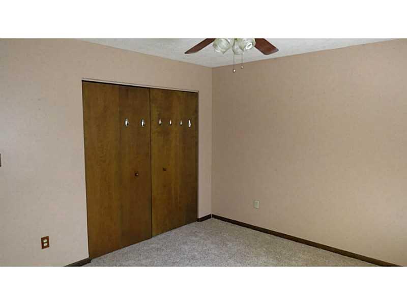 322 Byron Road Pittsburgh, PA 15237 - Photo 17 of 25 Bedroom.