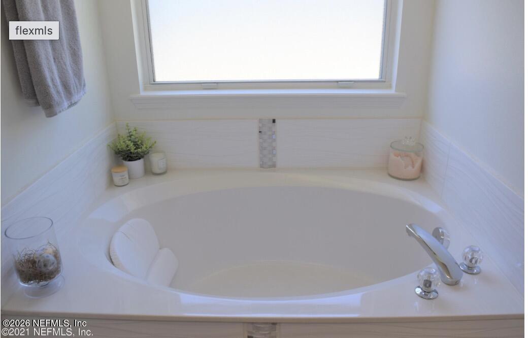 8062 Timber Point Drive Jacksonville, FL 32244 - Photo 16 of 28 garden tub