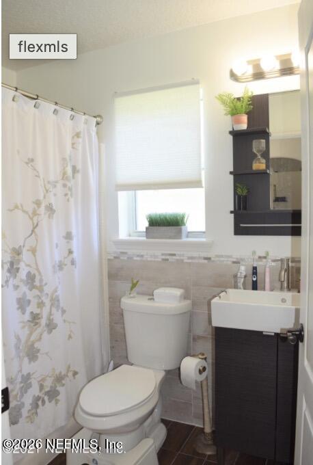 8062 Timber Point Drive Jacksonville, FL 32244 - Photo 18 of 28 hall bath