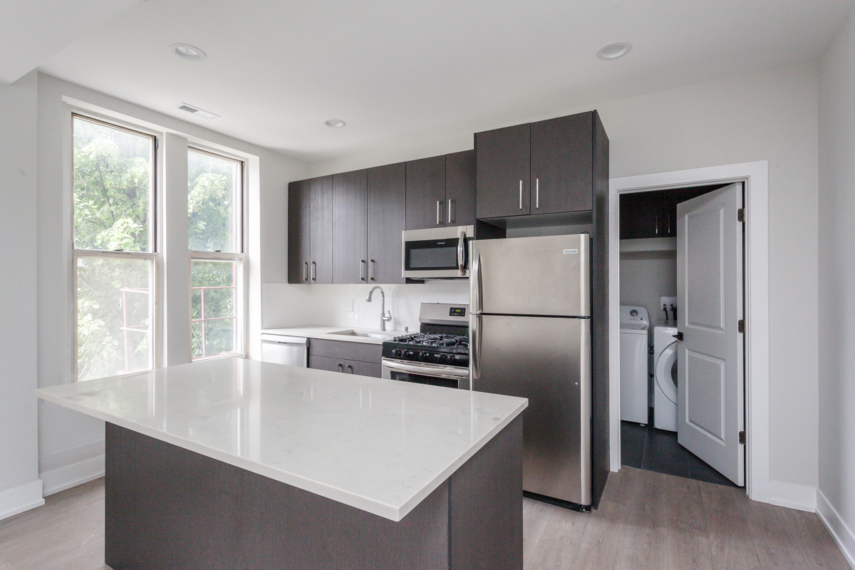 818 West 18th Street, Unit 4F Chicago, IL 60608 - Photo 2 of 11