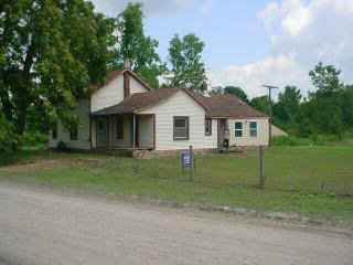 9830 Tuttle Hill Road Maybee, MI 48159 - Photo 1 of 3 463375.JPG