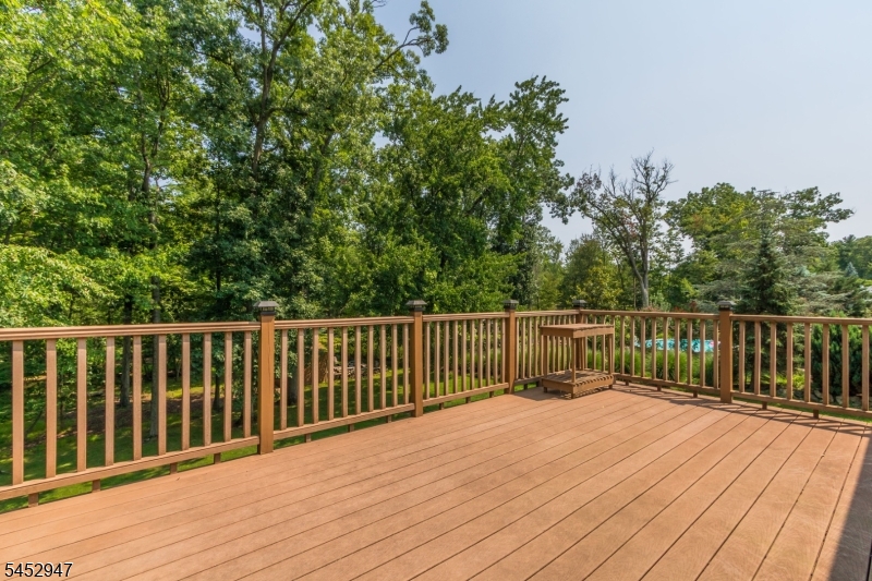1008 Carteret Road Bridgewater, NJ 08807 - Photo 25 of 30 Gallery Image 25
