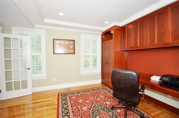 281 Main Street Wayland, MA 01778 - Photo 5 of 25 Gallery Image 5