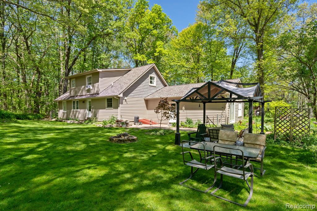 7630 Dilley Road Davisburg, MI 48350 - Photo 4 of 41