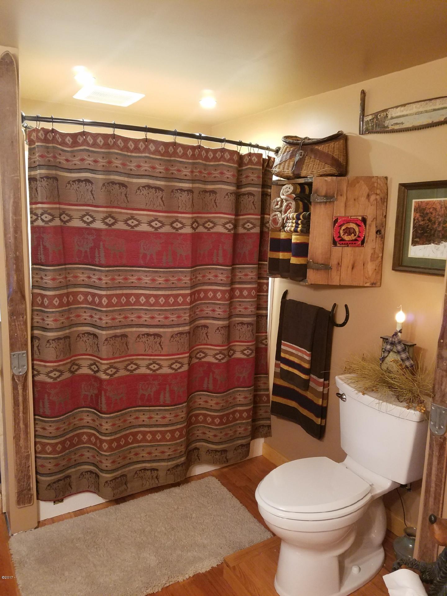 2970 Northeast East Devils Lake Road Otis, OR 97368 - Photo 9 of 12 Guest bathroom