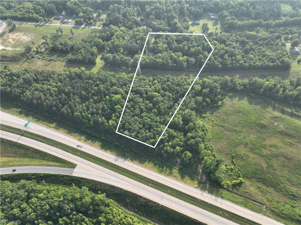 236-246 Willowlake Road Greensboro, NC 27405 - Photo 2 of 25