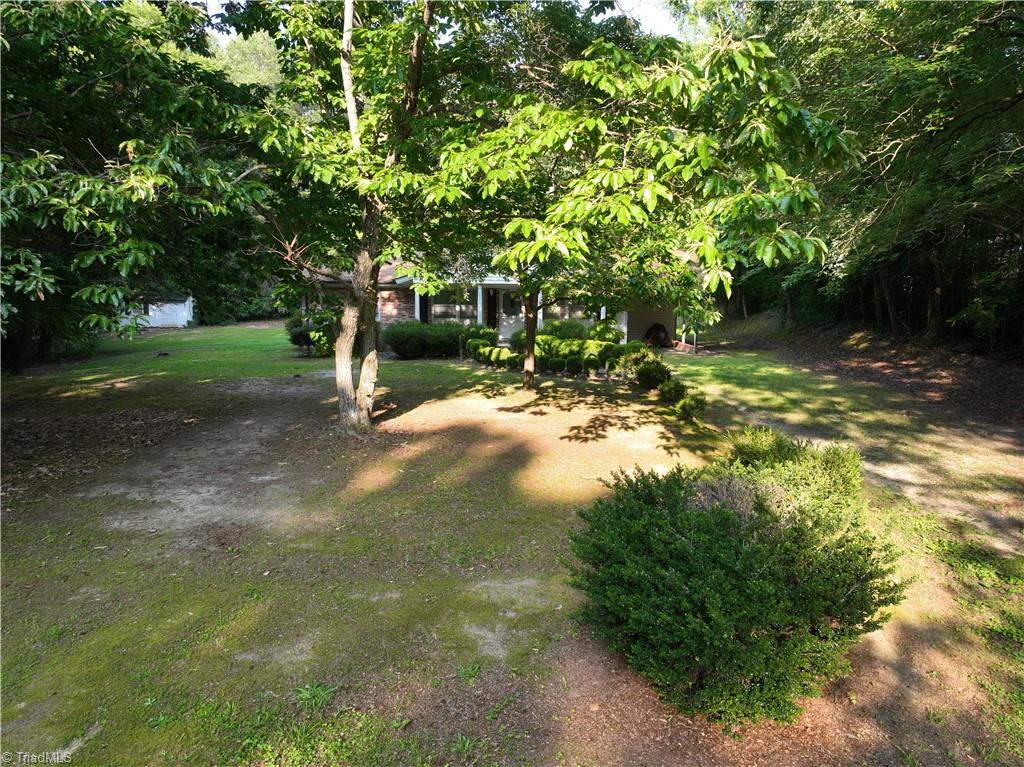 236-246 Willowlake Road Greensboro, NC 27405 - Photo 24 of 25