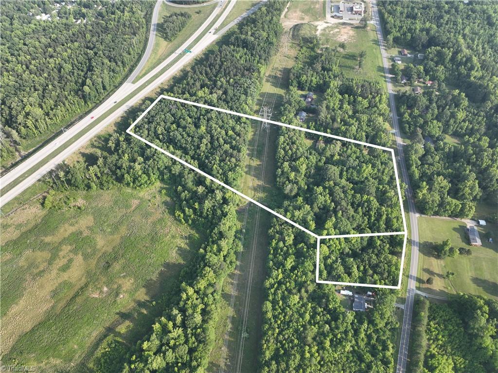 236-246 Willowlake Road Greensboro, NC 27405 - Photo 4 of 25