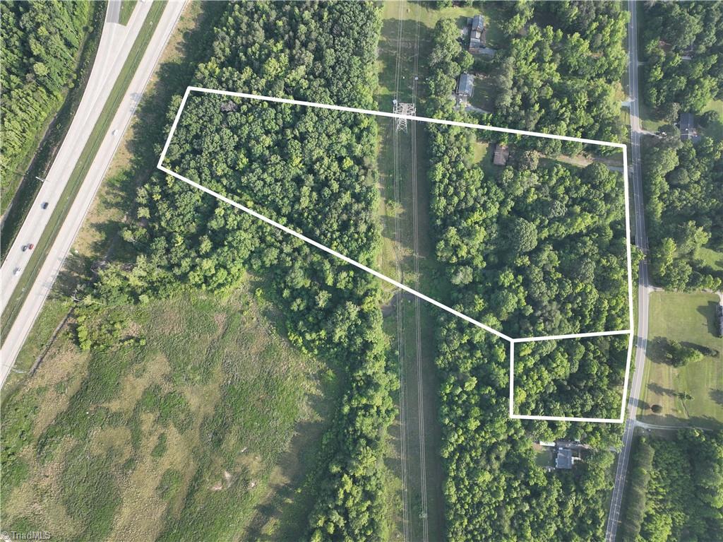 236-246 Willowlake Road Greensboro, NC 27405 - Photo 5 of 25