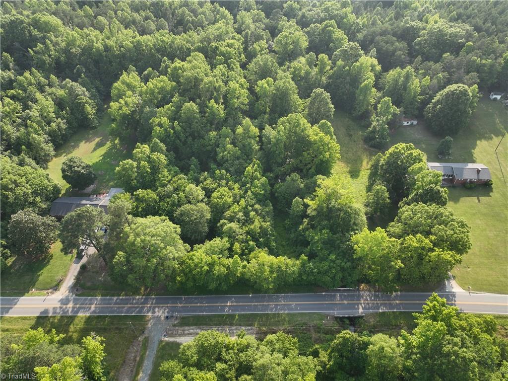 236-246 Willowlake Road Greensboro, NC 27405 - Photo 8 of 25