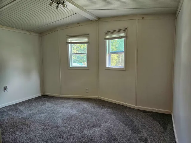 $120,000 | 1025 Mountainview Avenue, Charlestown, NH 03603