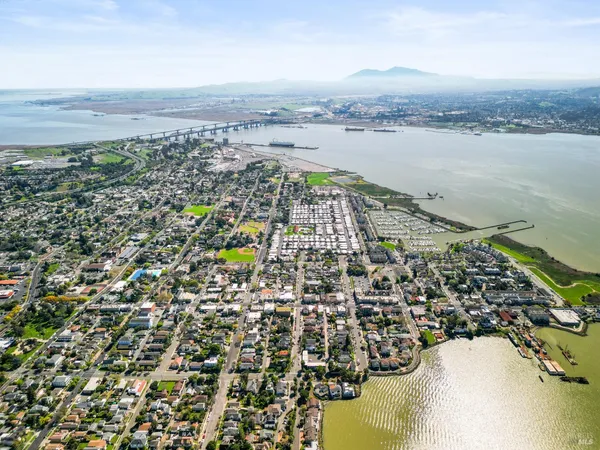 $629,000 | 191 East G Street, Benicia, CA 94510