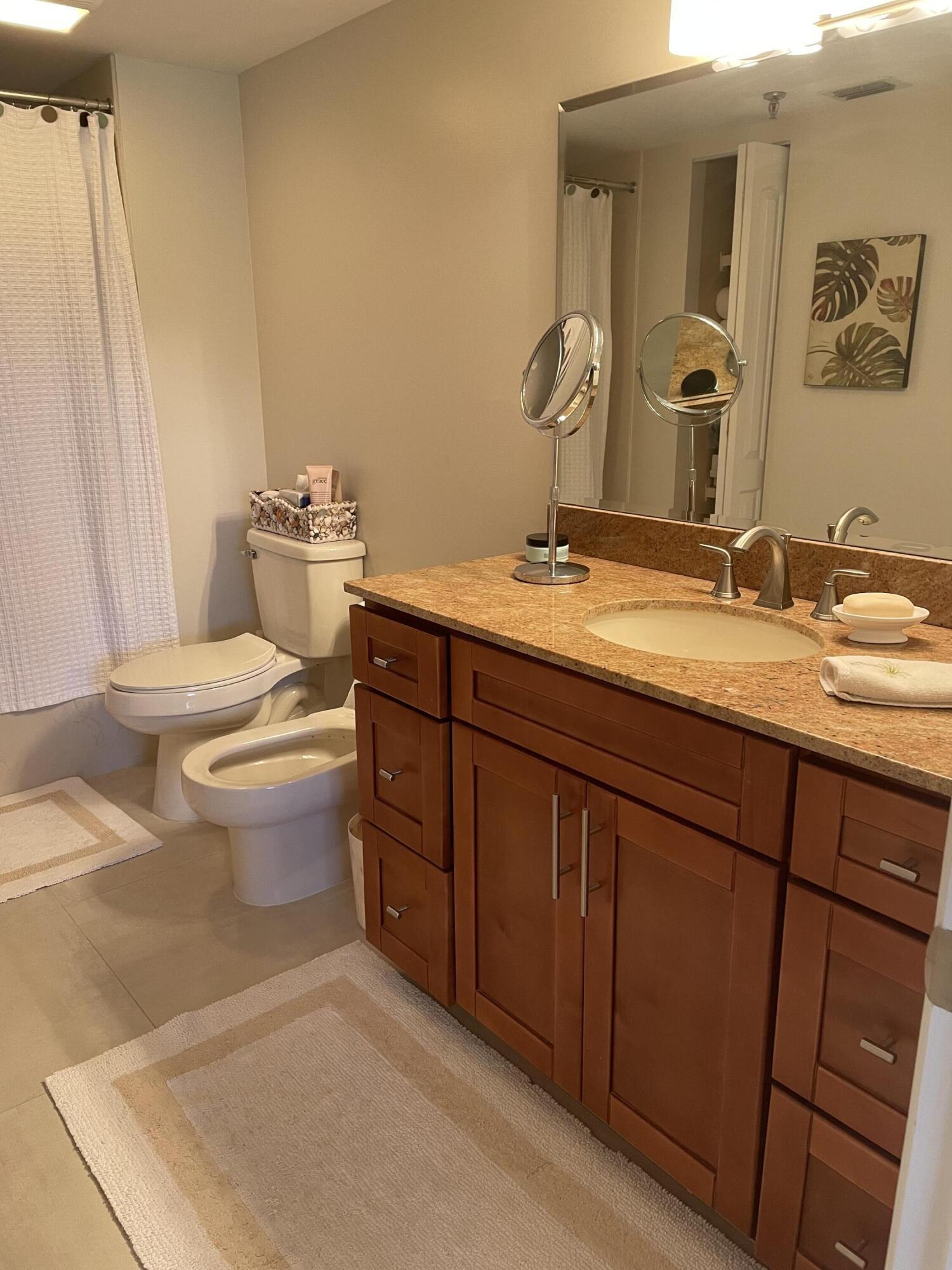 5340 Northwest 2nd Avenue, Unit 229 Boca Raton, FL 33487 - Photo 23 of 50 Master Bath