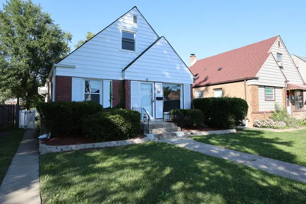 $169,900 | 24 166th Place, Calumet City, IL 60409