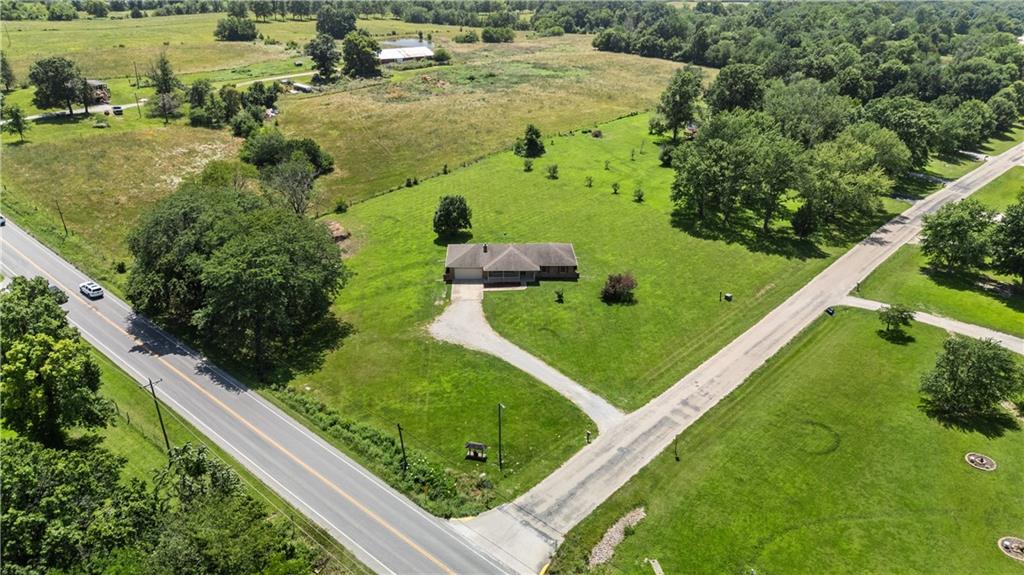 8 Northwest 515th Road Warrensburg, MO 64093 - Photo 21 of 54