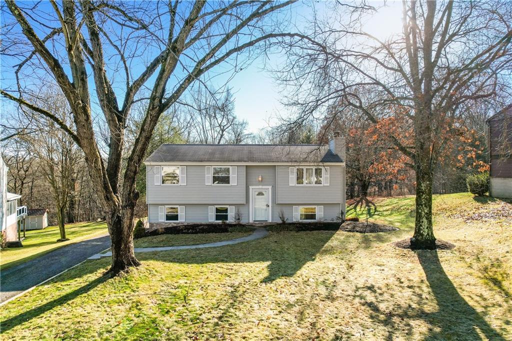 120 Raccoon Way Gibsonia, PA 15044 - Photo 3 of 33 Gallery Image 3