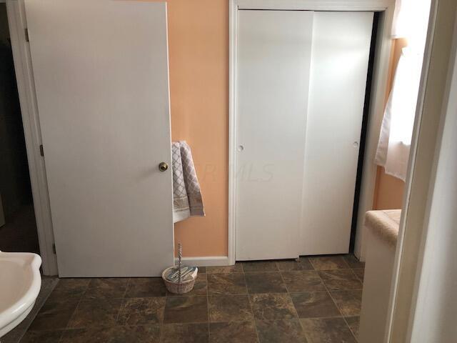 5062 Cook Road Ashville, OH 43103 - Photo 10 of 22