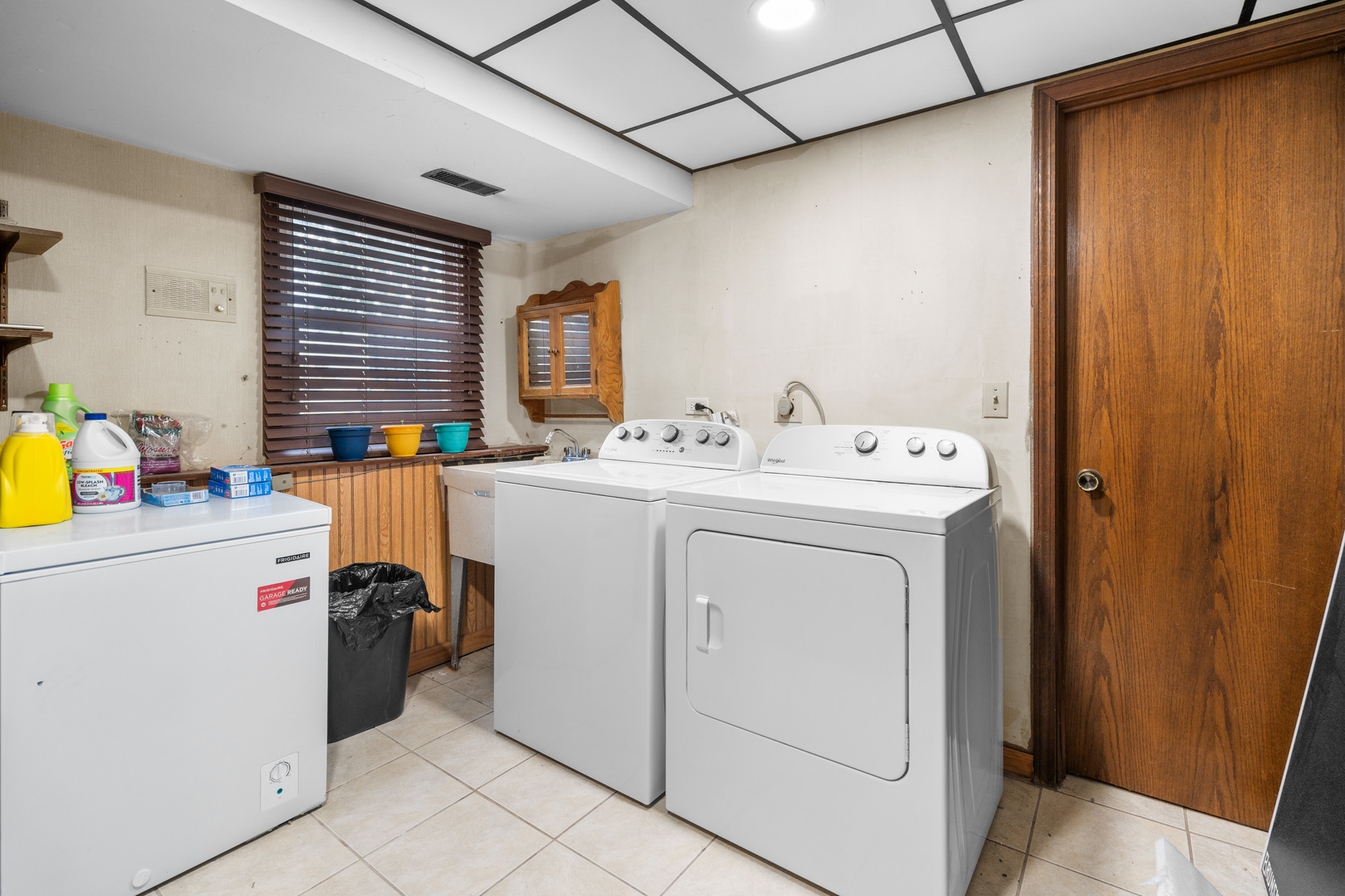 3479 Ronald Road Crete, IL 60417 - Photo 31 of 38 a utility room with dryer and washer