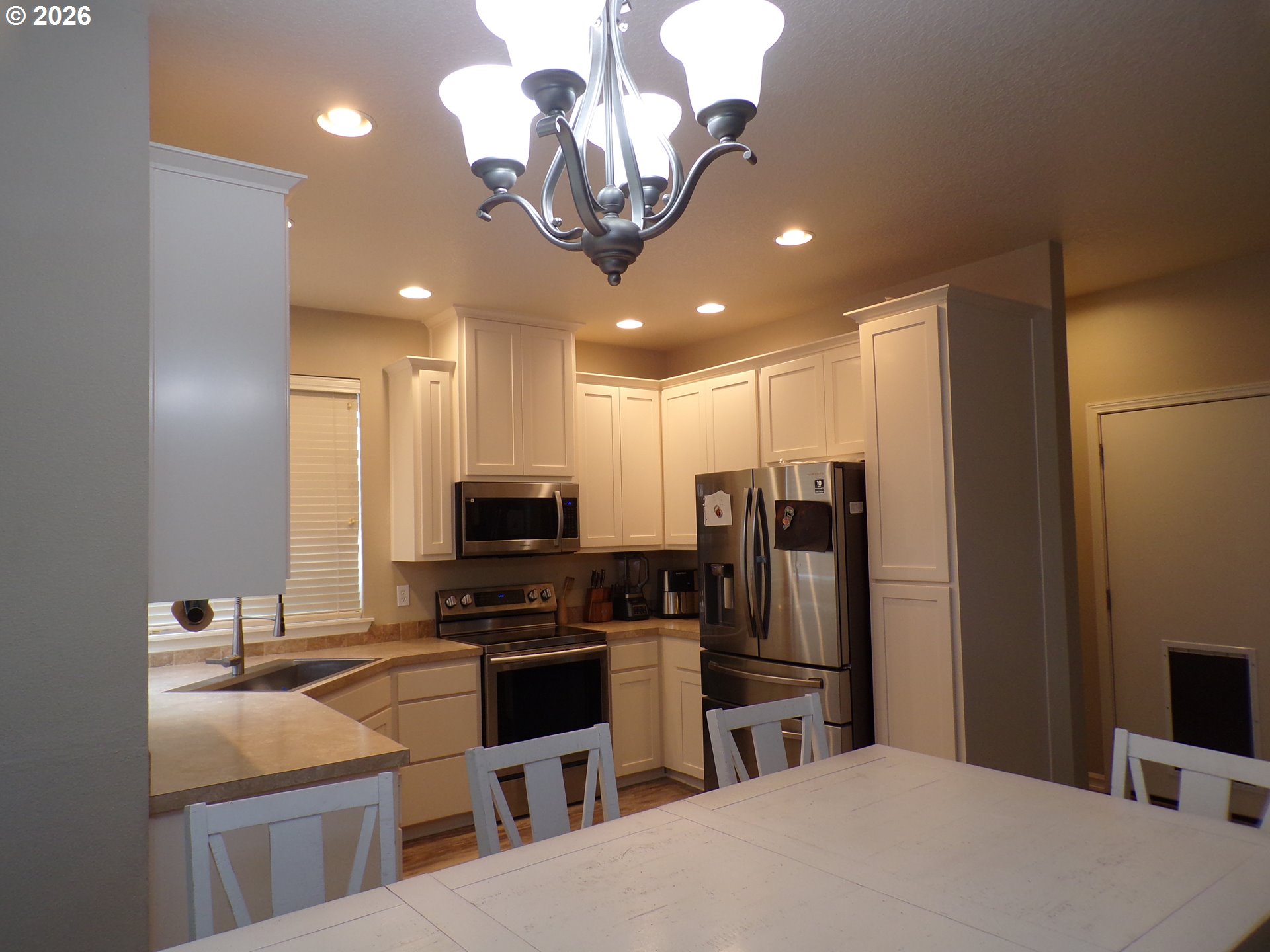 2542 Baines Boulevard Hubbard, OR 97032 - Photo 9 of 34