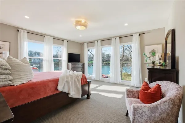 $1,450,000 | 62 Dockside Drive, Blue Springs, MO 64015