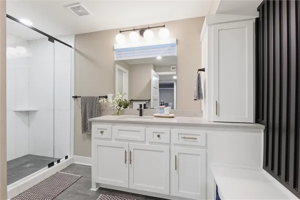 $1,450,000 | 62 Dockside Drive, Blue Springs, MO 64015