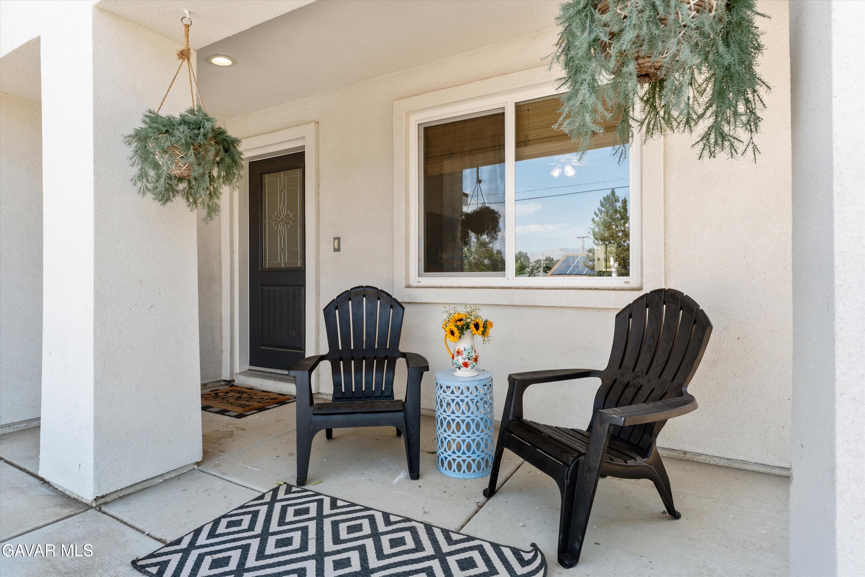 28060 Preakness Drive Tehachapi, CA 93561 - Photo 4 of 26 a view of a dining room with furniture and window