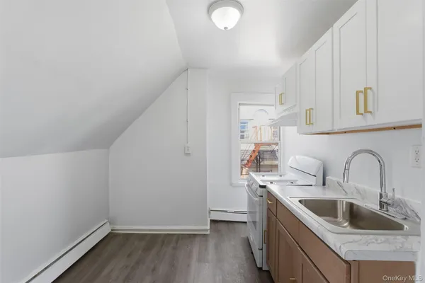 $849,999 | 13 Lincoln Terrace, Yonkers, NY 10701