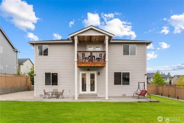 a front view of house with yard