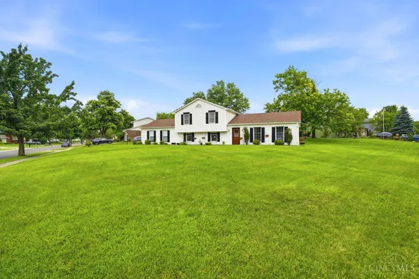 $350,000 | 3276 Greenwich Drive, Fairfield, OH 45014