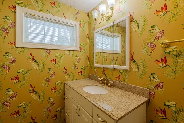 $595,000 | 62 Owls Nest Circle, Unit B8, Manchester, VT 05254