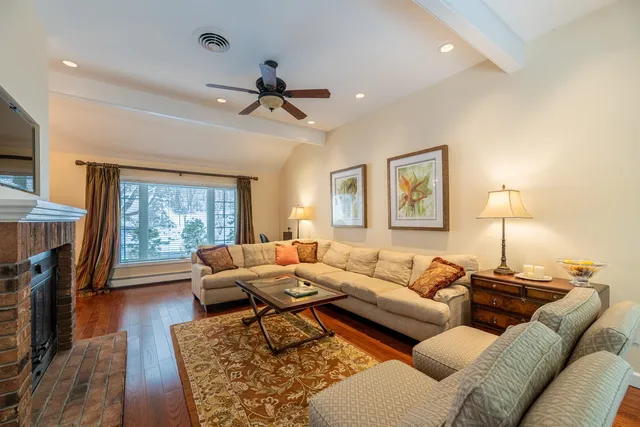 $595,000 | 62 Owls Nest Circle, Unit B8, Manchester, VT 05254