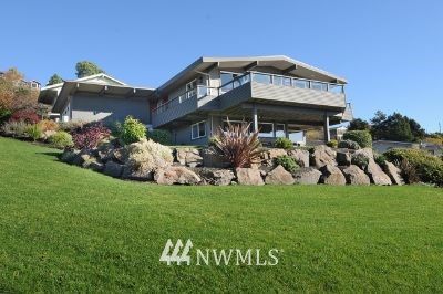 8624 Fauntlee Crest Southwest Seattle, WA 98136 - Photo 1 of 1
