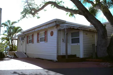 $349,900 | 15010 113th Avenue North, Unit 8, Largo, FL 33774