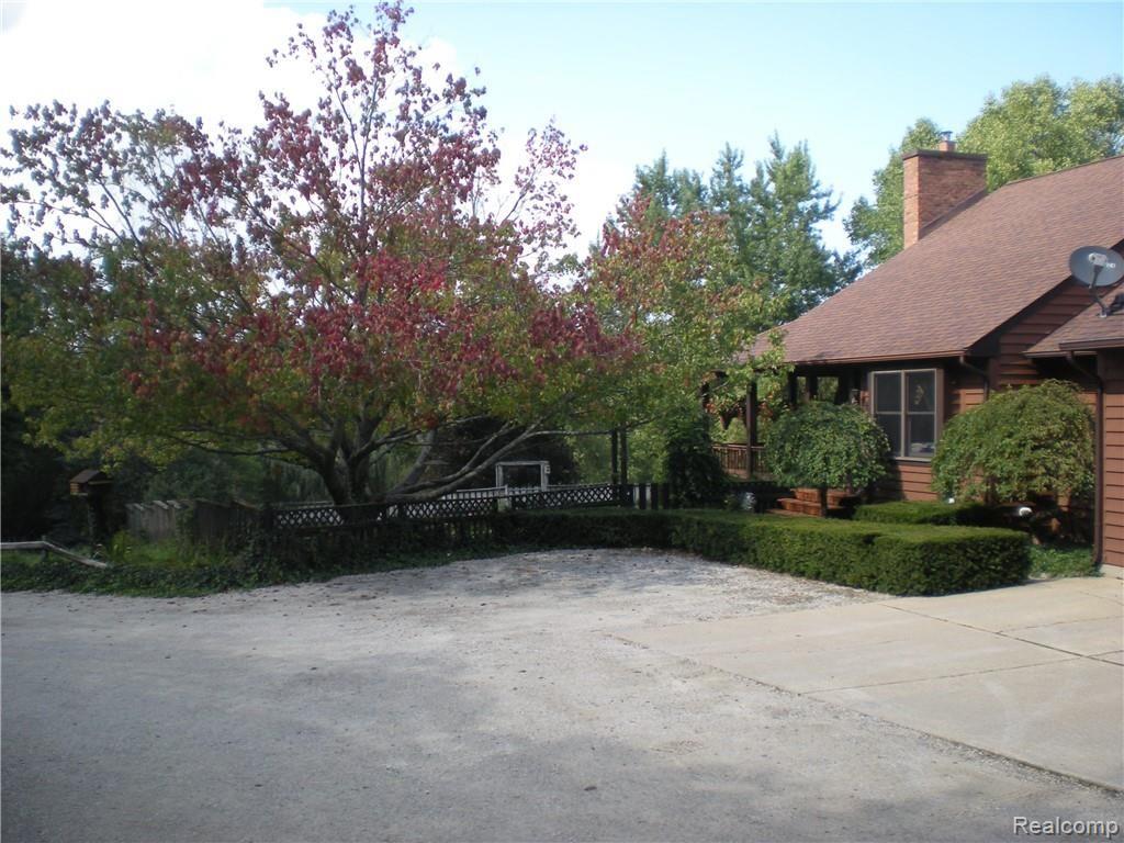 3103 East Dryden Road Metamora, MI 48455 - Photo 3 of 63 DSCN1975.JPG
