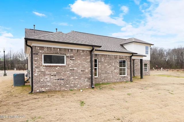 $407,900 | 1148 Creekside Lane, Hernando, MS 38632