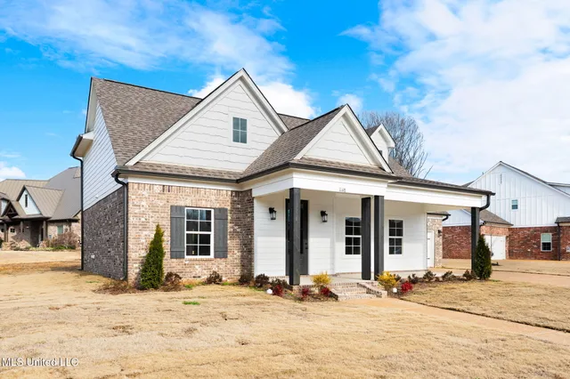 $407,900 | 1148 Creekside Lane, Hernando, MS 38632