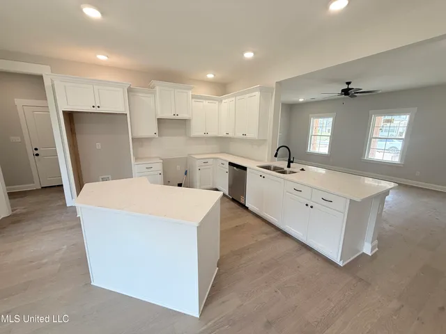 $407,900 | 1148 Creekside Lane, Hernando, MS 38632