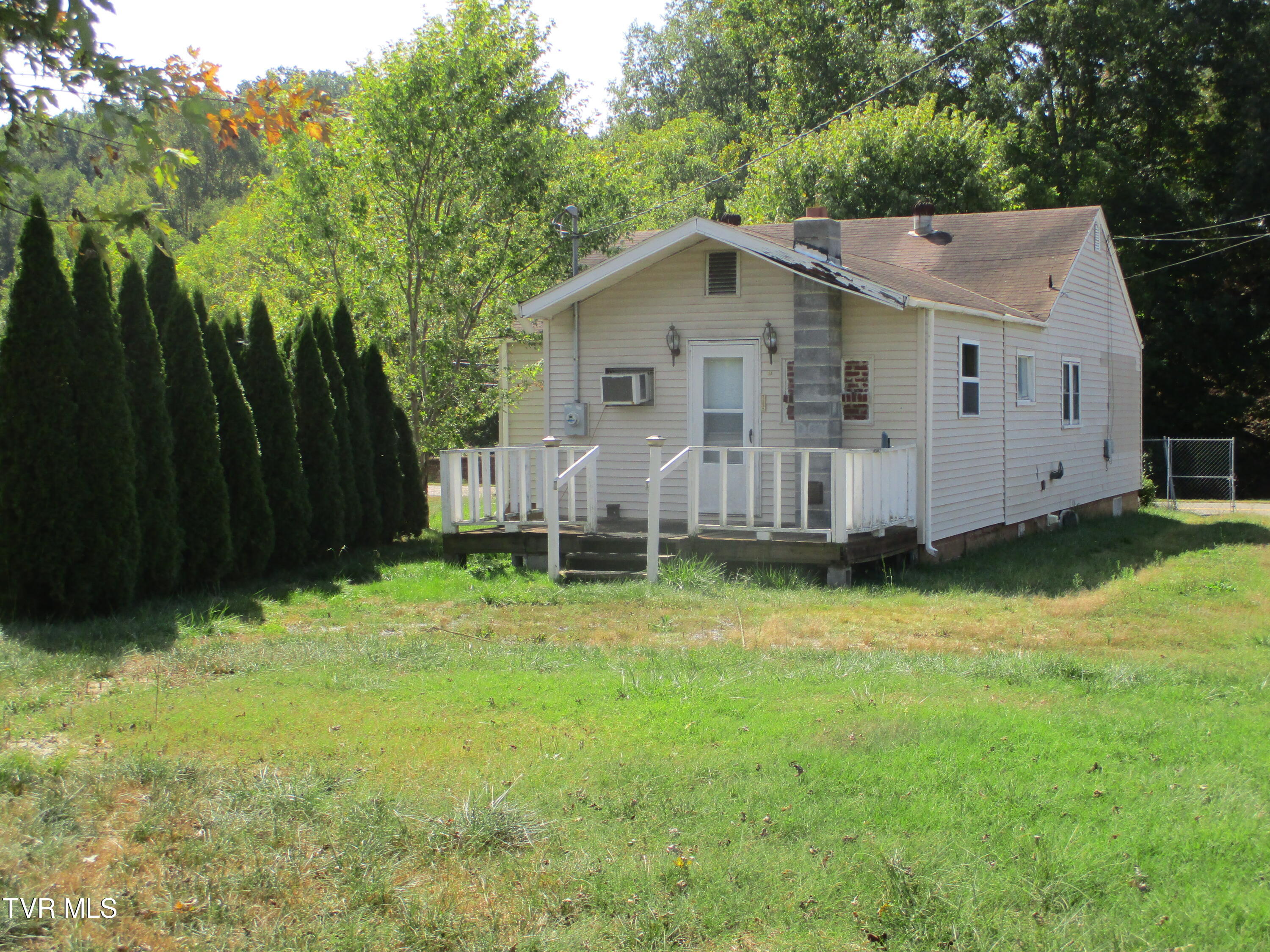 1794 Yuma Road Gate City, VA 24251 - Photo 23 of 26 21 IMG_6523