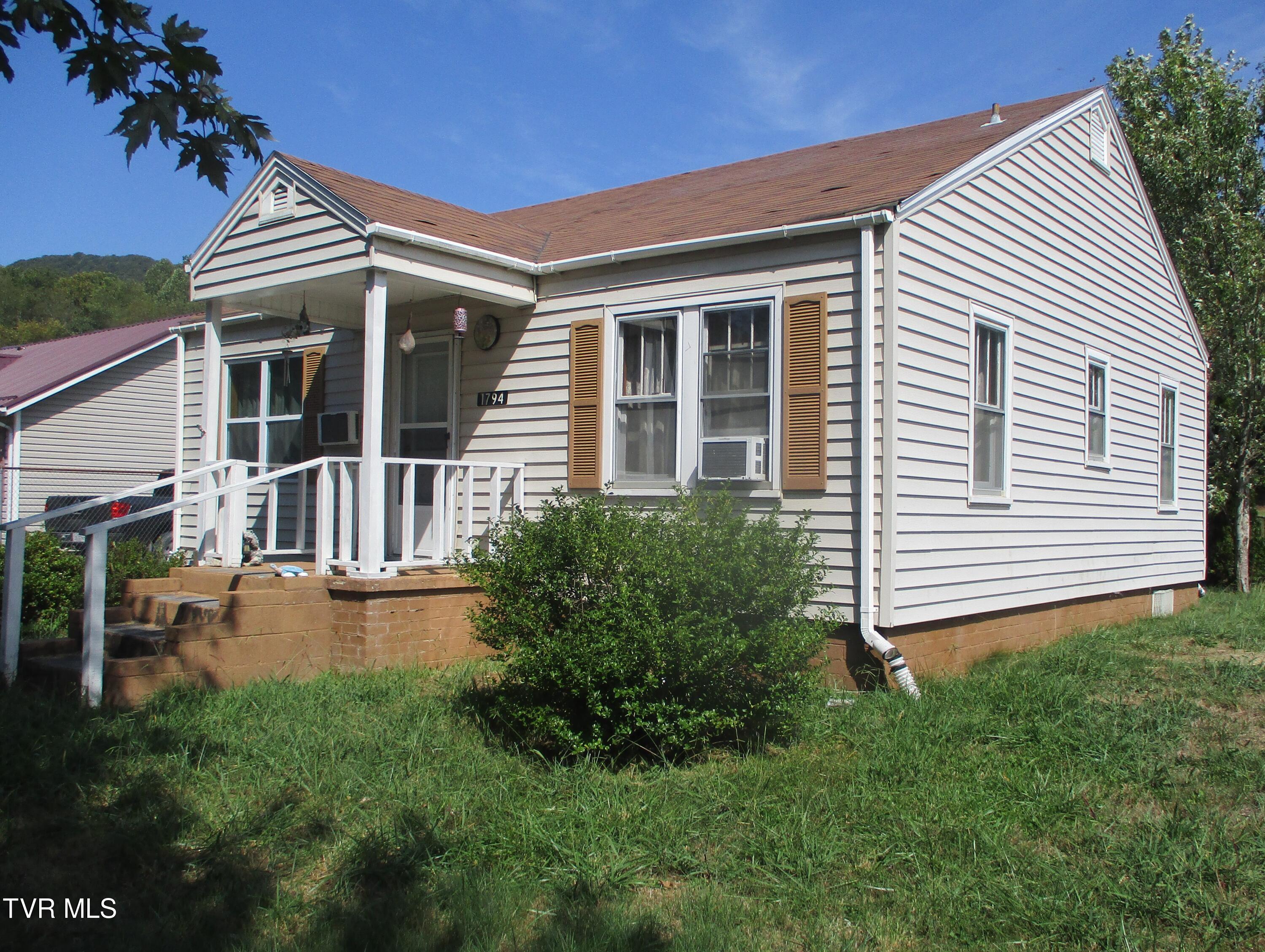 1794 Yuma Road Gate City, VA 24251 - Photo 5 of 26 05 IMG_6507