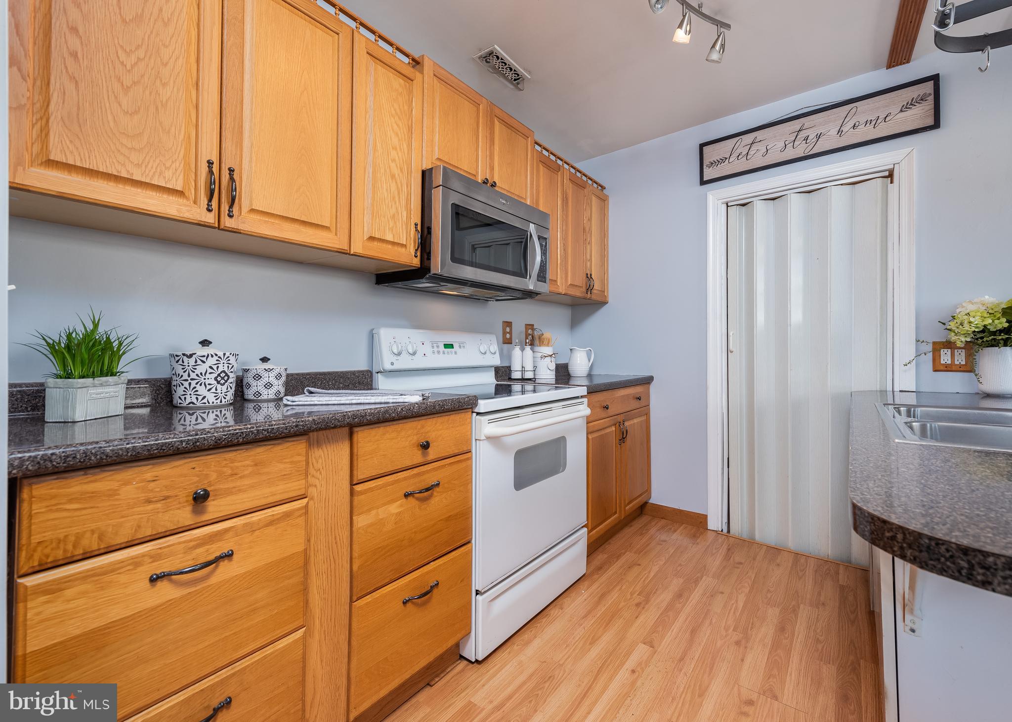 175 Carroll Road Pasadena, MD 21122 - Photo 13 of 37 Gallery Image 13