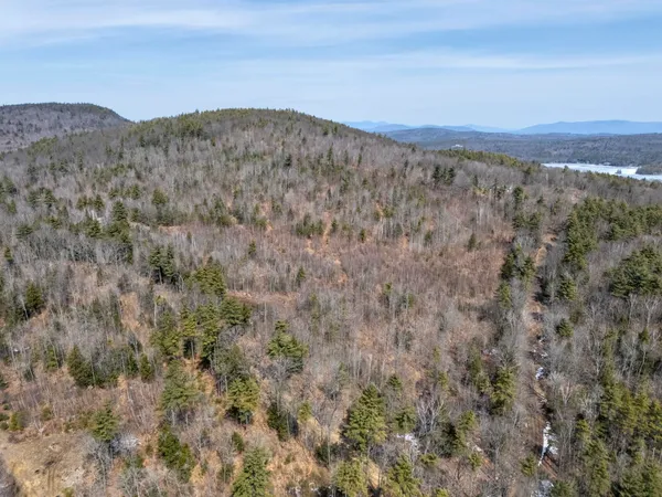 $300,000 | 0 Roxbury Road, Unit LOT 1, Meredith, NH 03253